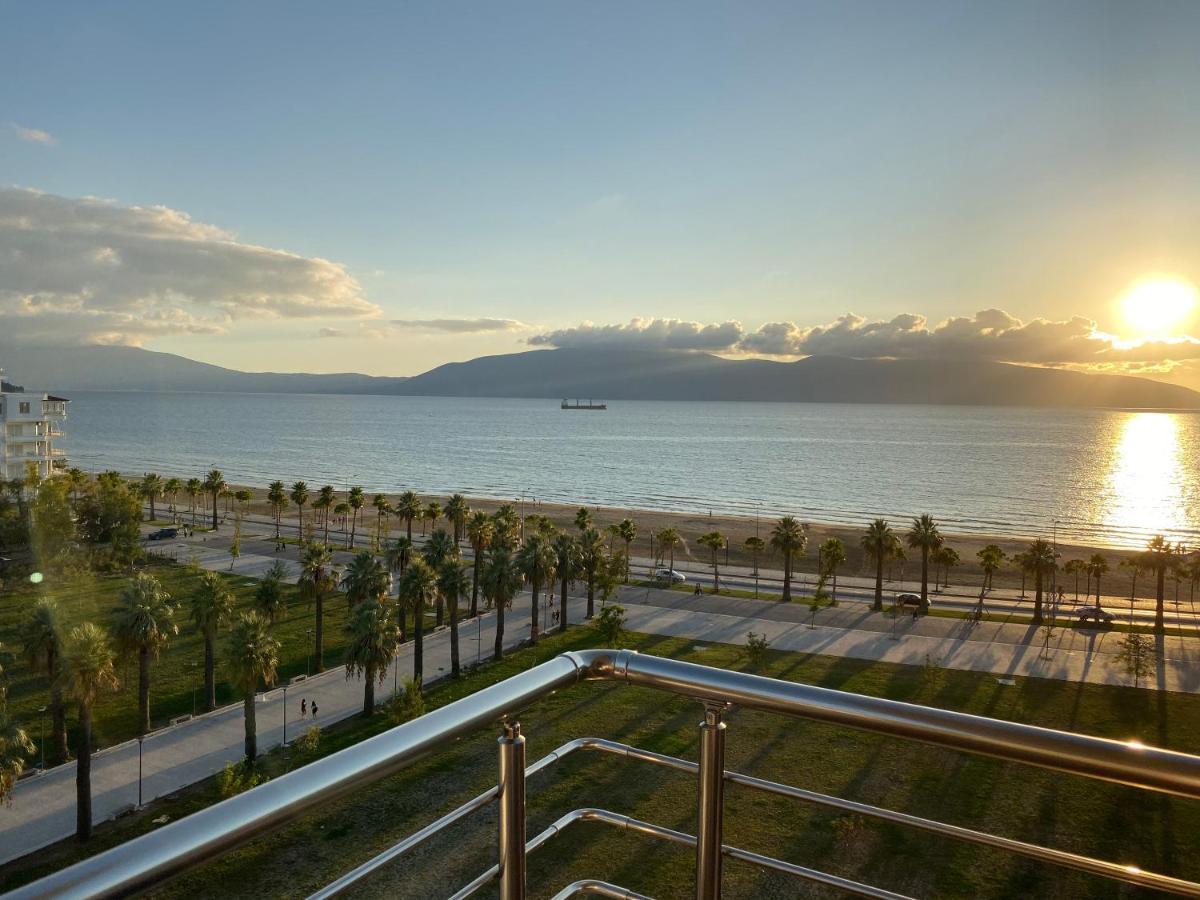Sea Side Apartment Vlorë Buitenkant foto