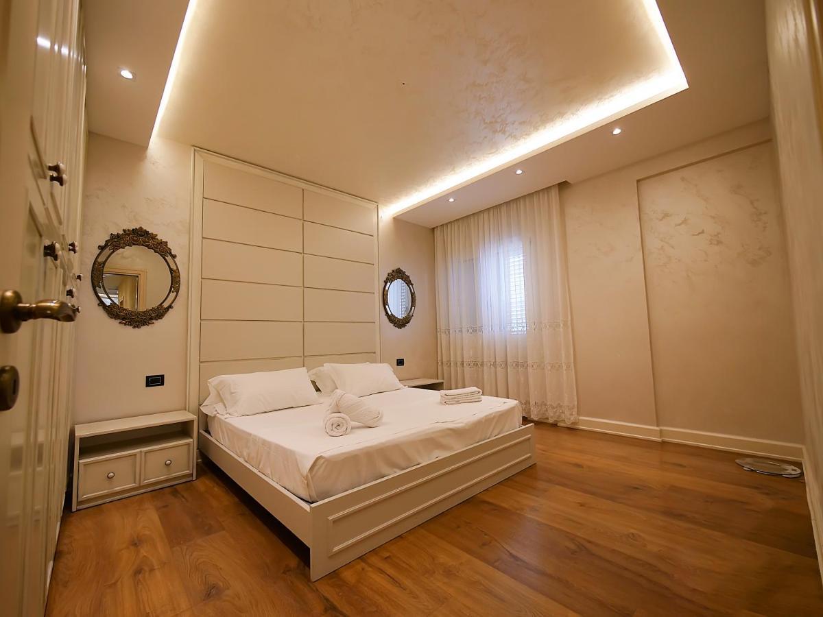 Sea Side Apartment Vlorë Buitenkant foto