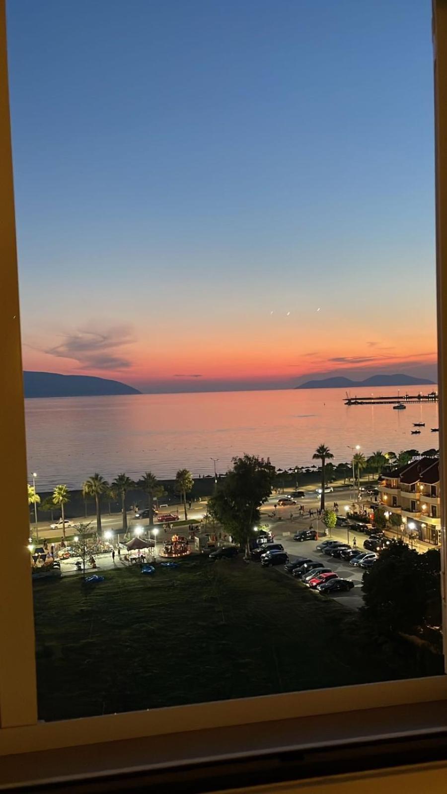 Sea Side Apartment Vlorë Buitenkant foto